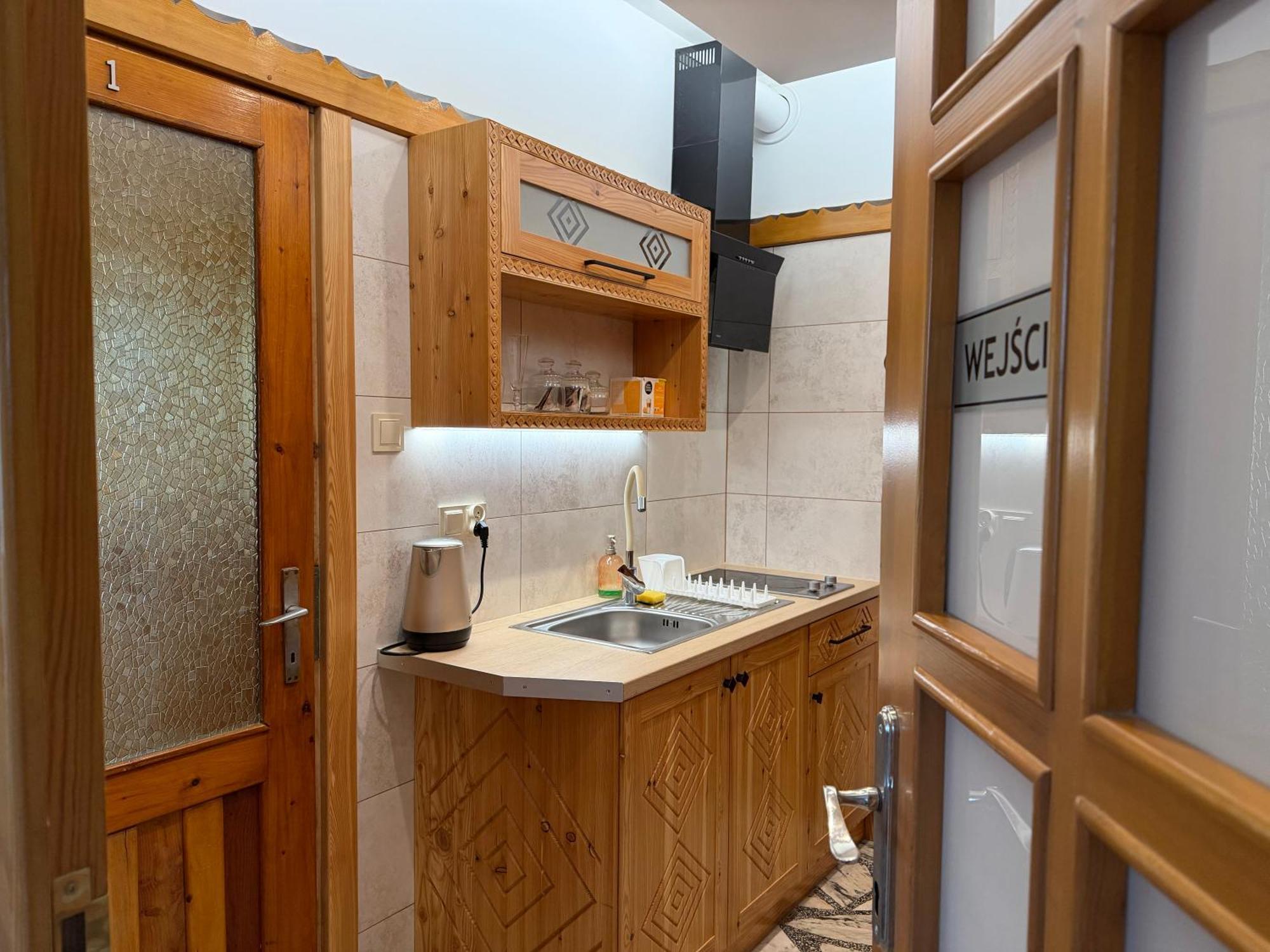 Double Room Private External Bathroom